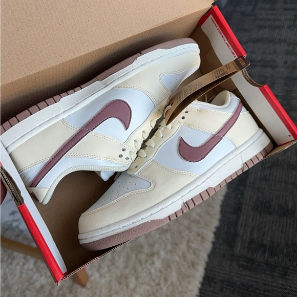 Nike Shoes - Nike Dunks W6.5